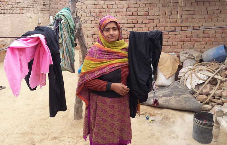 Shahnaz Bibi aa