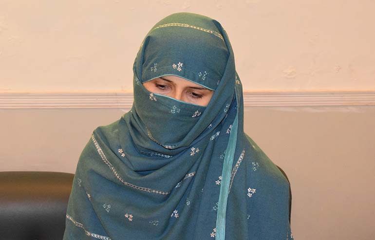 Maryam Khan PreOp Pics a (4)