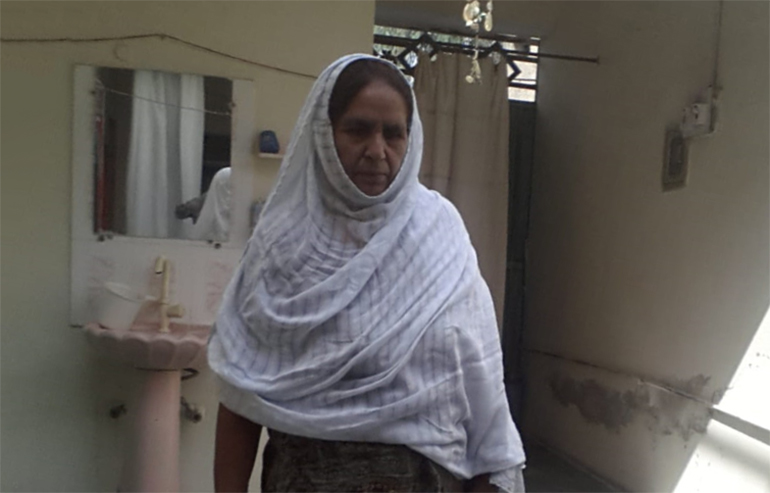Kaneezan Bibi PreOP Pics (3) a